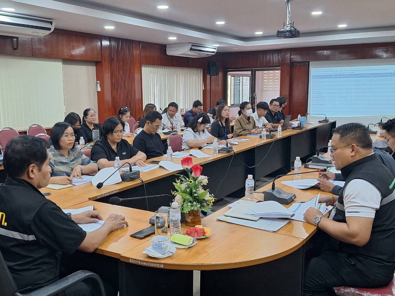 title - ผู้ตรวจราชการ ส.ป.ก. ลงพื้นที่จังหวัดร้อยเอ็ด และจังหวัดกาฬสินธุ์ ประชุมตรวจราชการและติดตามความก้าวหน้าผลการดำเนินงาน รอบที่ 2 